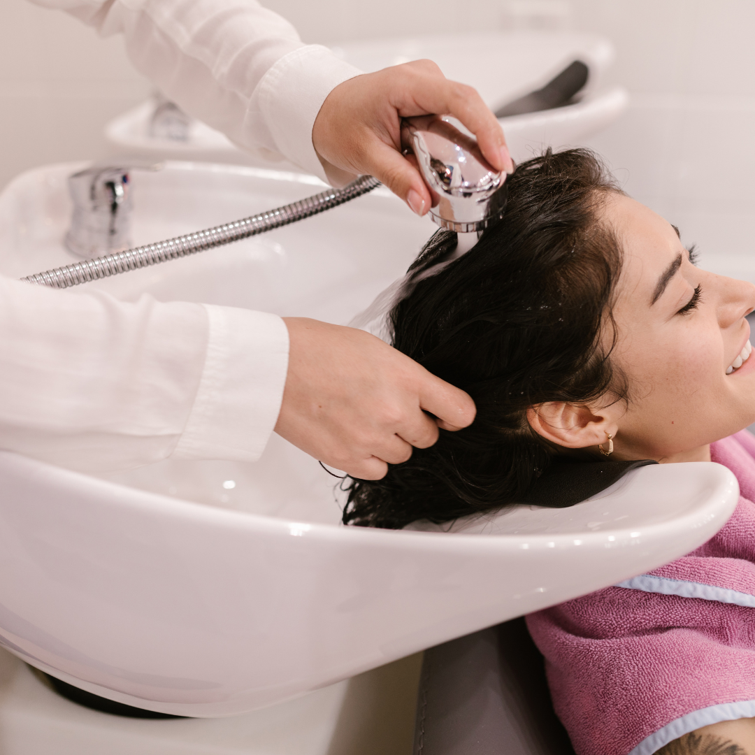 A customized treatment that targets specific hair concerns and provides instant results.